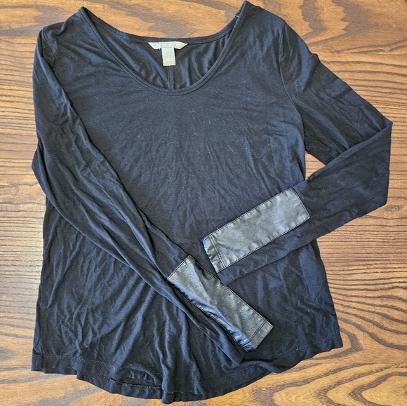 Banana Republic Tops - Banana Republic Black top with faux leather 4/$20
